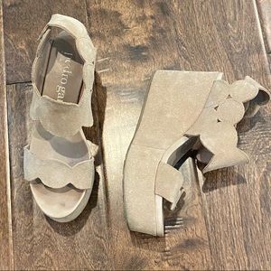 Pedro Garcia Dyane Wedge, Suede, 7